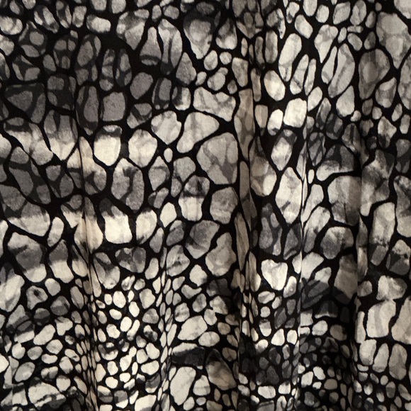 Ruby Rd. Monochrome Textured Tunic - Picture 4 of 4